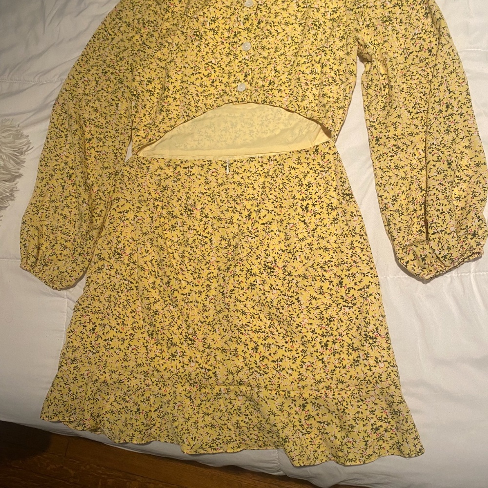 Yellow dress